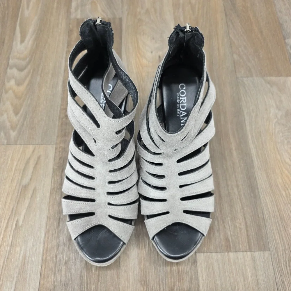 CORDANI Gray Suede Strappy Platform‎ Wedge Heels Sandals Shoes Italy Size 39